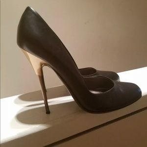 Salvatore Ferragamo pumps